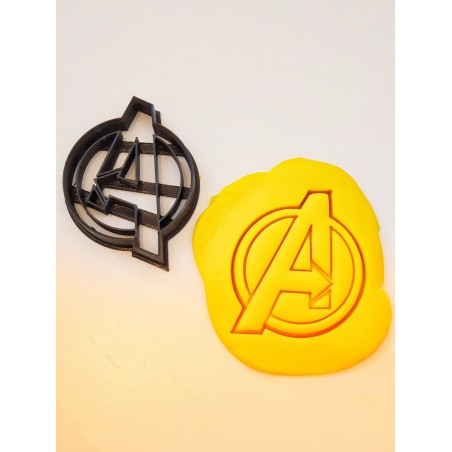 Cortante para Galletita Avengers Logo